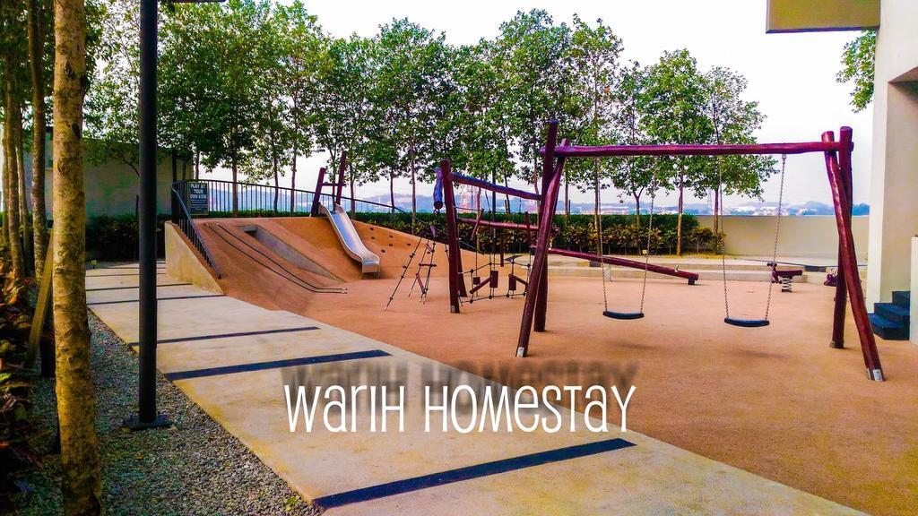 Warih Homestay スリ・カンバンガン エクステリア 写真